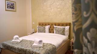 Отель Pensiunea Romeo Resort Фокшани Улучшенный номер с кроватью размера «king-size»-8
